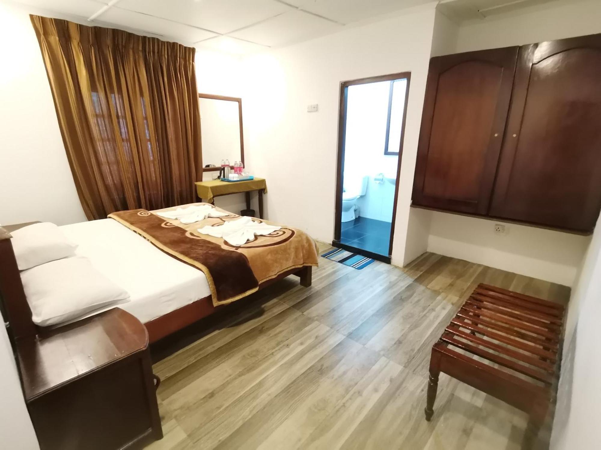 Hotel Silver Falls - 努沃勒埃利耶 外观 照片