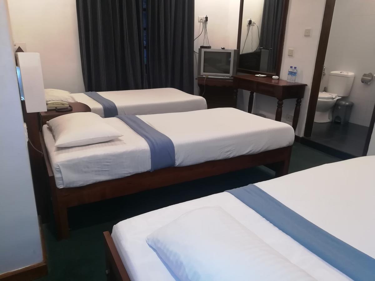 Hotel Silver Falls - 努沃勒埃利耶 外观 照片