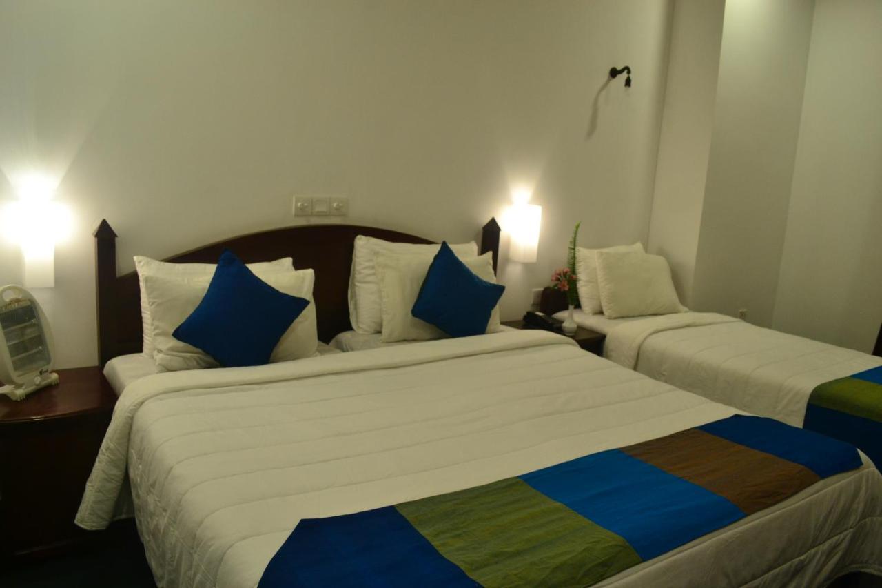 Hotel Silver Falls - 努沃勒埃利耶 外观 照片