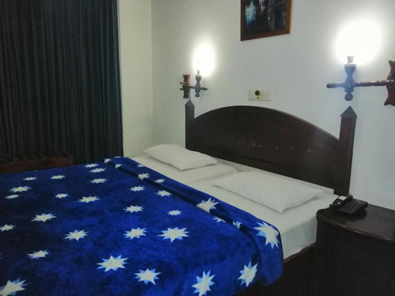 Hotel Silver Falls - 努沃勒埃利耶 客房 照片